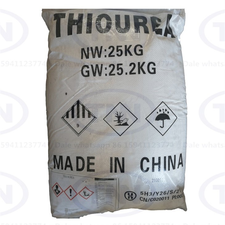 White Color Crystals Thiourea